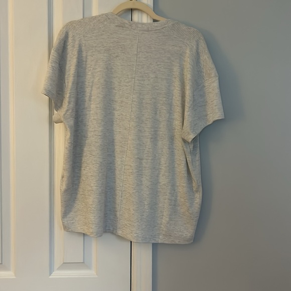 Rag and Bone size Large v-neck knit top short sleeve - Picture 2 of 4